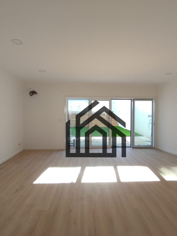 Campolide_Moradia (8) Campolide_Moradia (8)