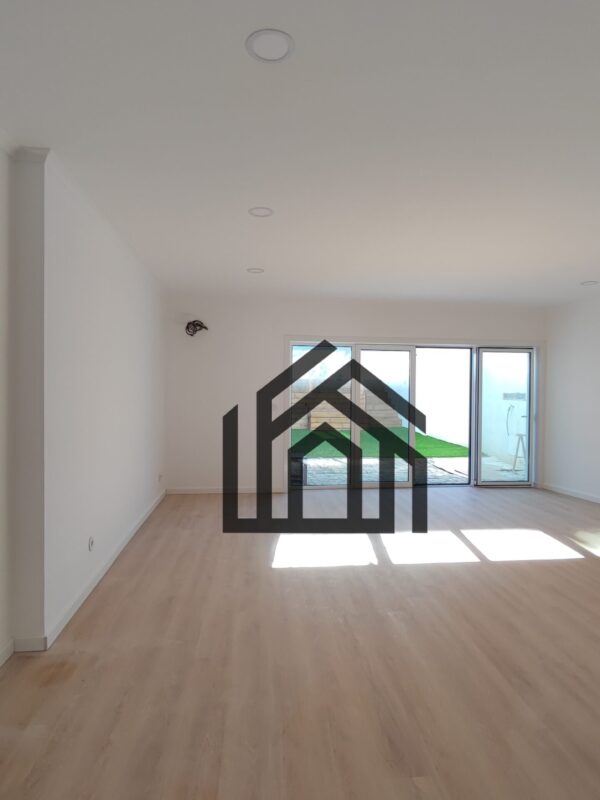 Campolide_Moradia (9) Campolide_Moradia (9)