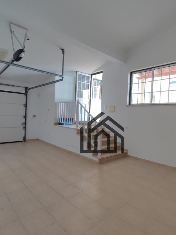 1740655954449 1740655954449