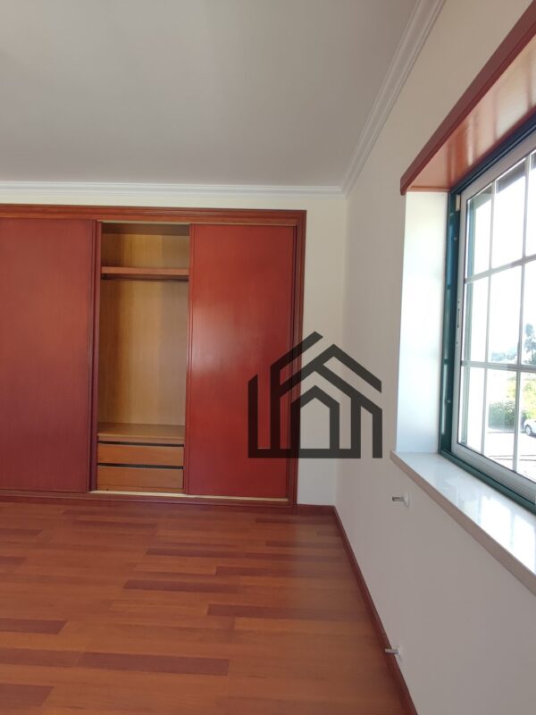 1740655954865 1740655954865