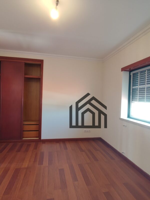 1740655954913 1740655954913