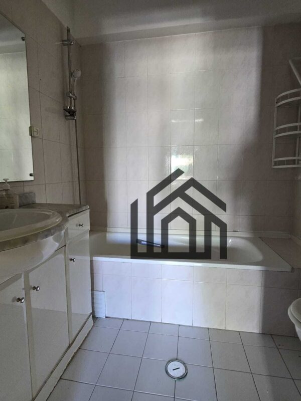 1741976612502 1741976612502