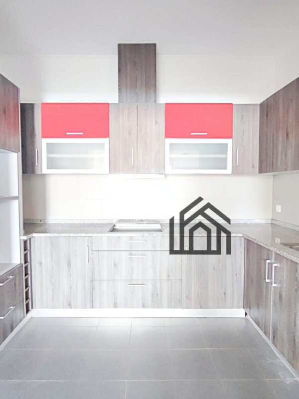 1749750852872 1749750852872