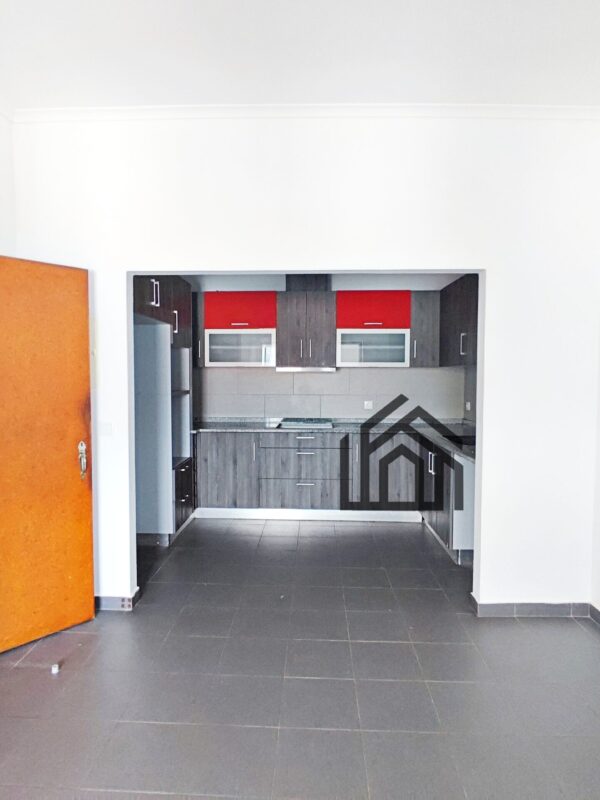 1749750852906 1749750852906