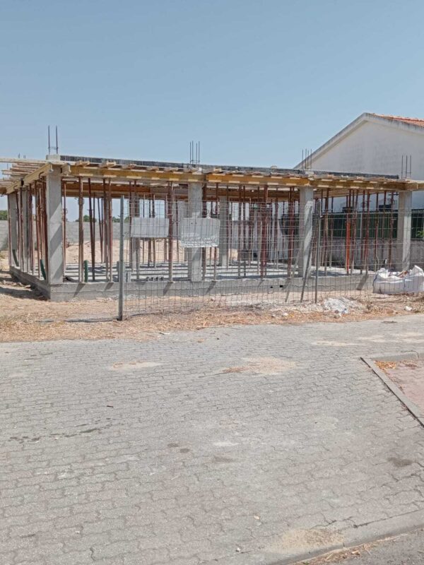 1756203687882 1756203687882