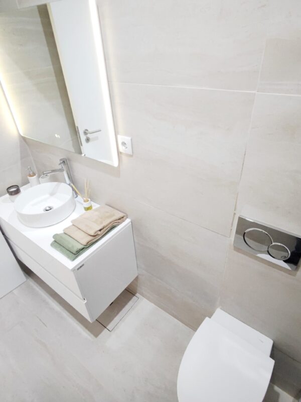 IMG-AD_2610 (2) IMG-AD_2610 (2)