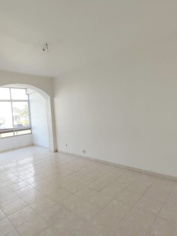 IMG-CP_1034V2 (14) IMG-CP_1034V2 (14)