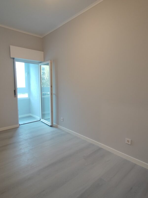 IMG-CP_966V2 (10) IMG-CP_966V2 (10)