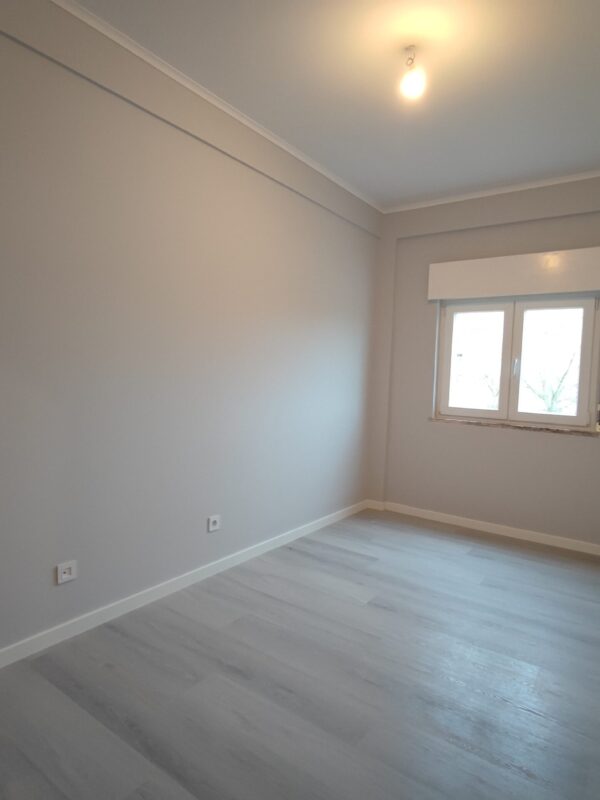 IMG-CP_966V2 (4) IMG-CP_966V2 (4)