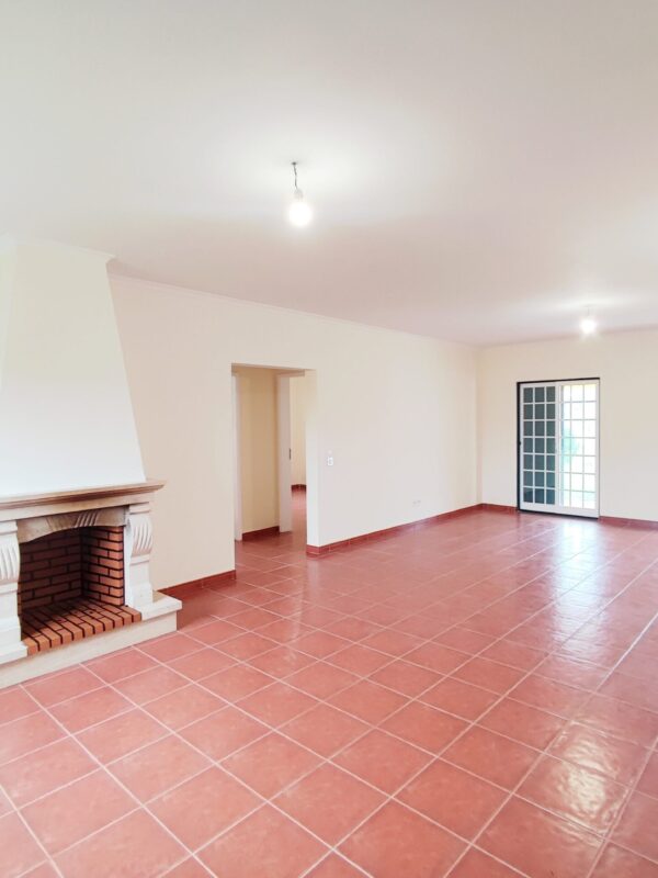 IMG-CP_1047 (16) IMG-CP_1047 (16)