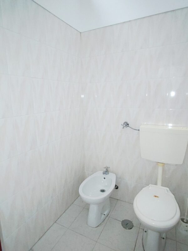 IMG-CP_1050 (4) IMG-CP_1050 (4)